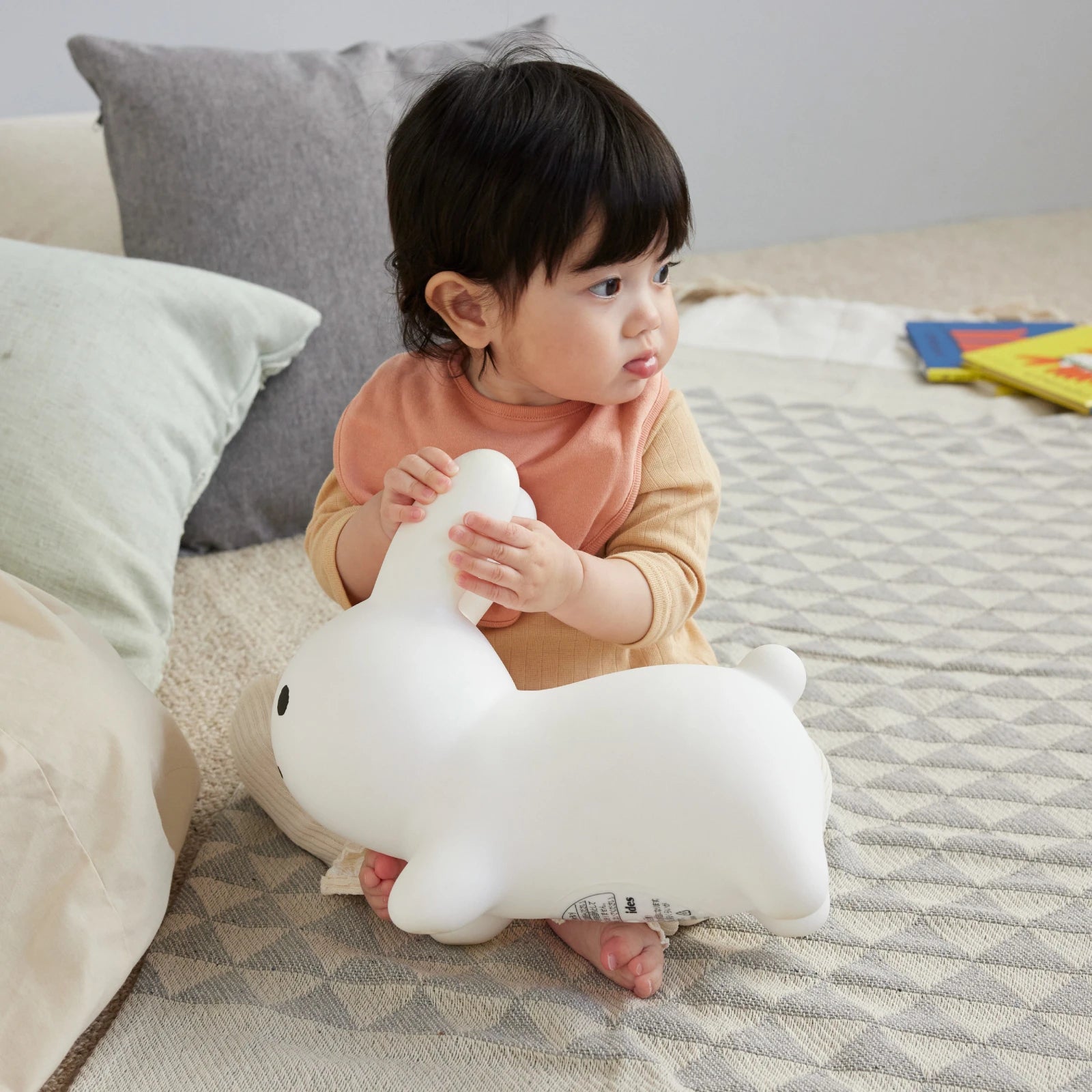 ブルーナボンボン ミニ (ホワイト) – アイデス公式オンライン ブルーナボンボン ミニ (ホワイト) – アイデス公式オンライン